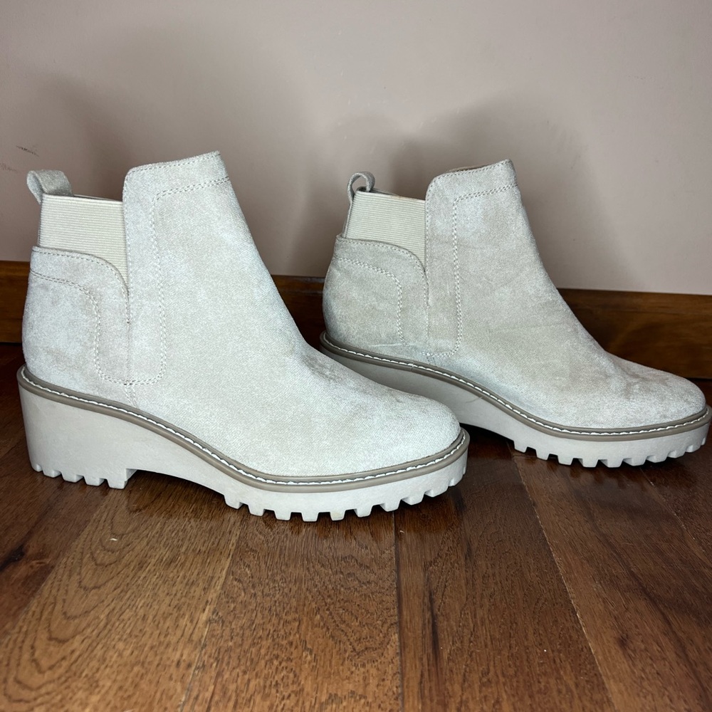 Dolce Vita Rango Desert Boots Sz. 9 BT 17